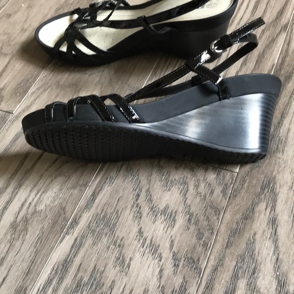 🌞🌻 Geox sandals size 7.5 - Picture 5 of 10